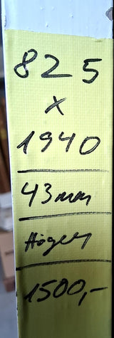 4151. Spegeldörr